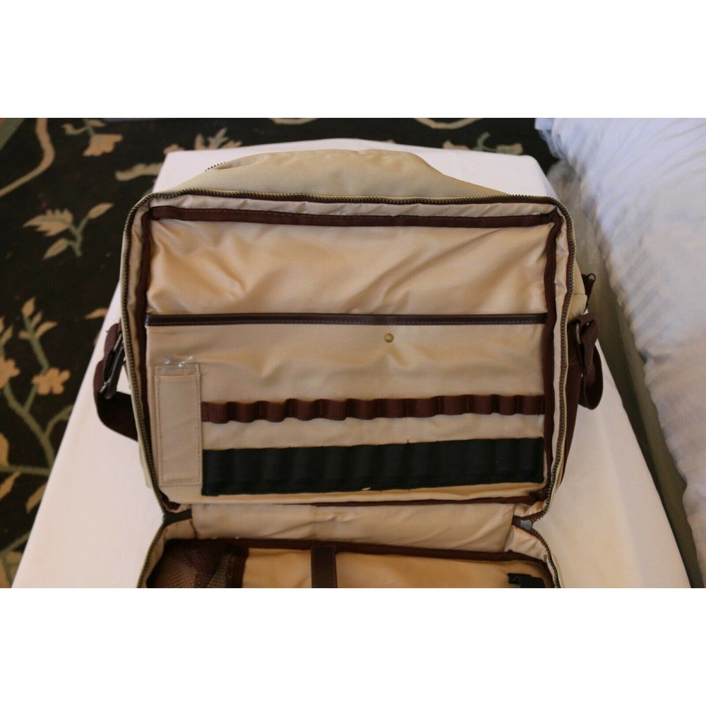 Hillebrand Estates Insulated Picnic‎ Case 17"x13"x8" - Picture 7 of 10